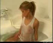 Blonde-showing-off-in-the-tub